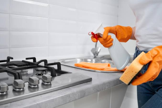 kitchen degreasing & sanitisation zim property care 1