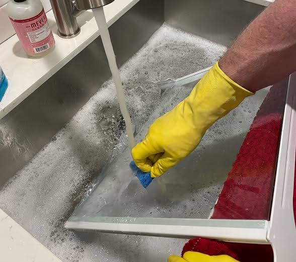 refrigerator deep cleaning 3